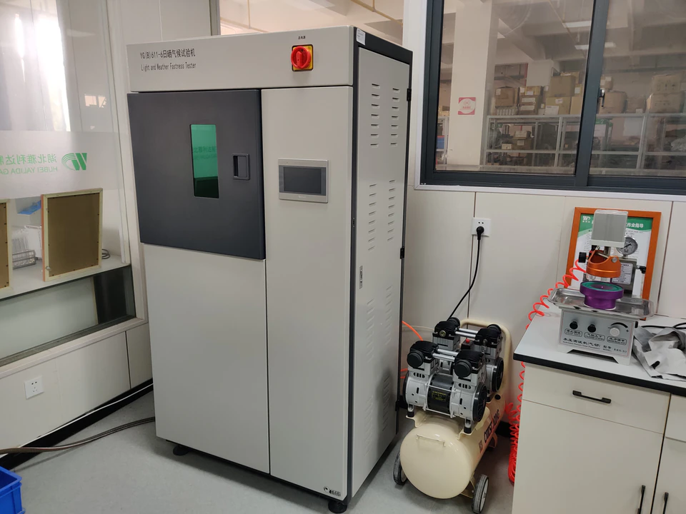 Light & weather fastness equipment in the YALIDA laboratory