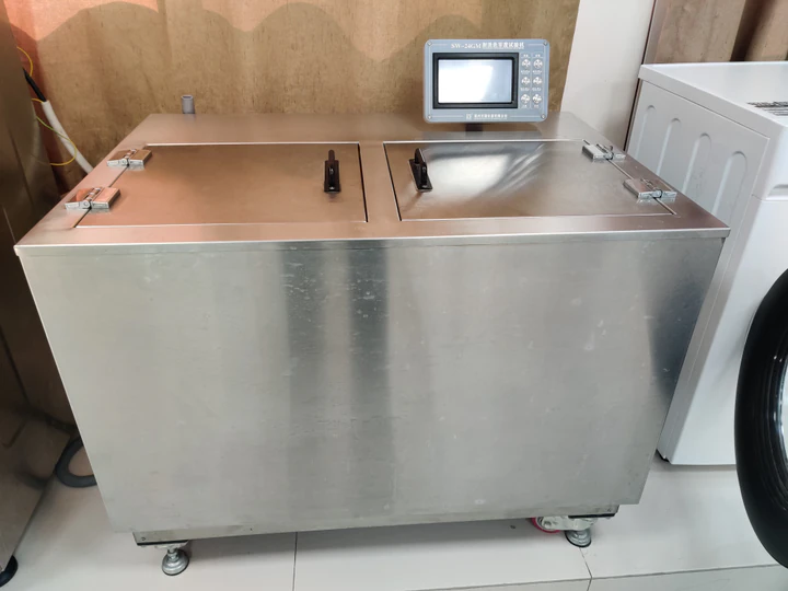 Washing colorfastness equipment in the YALIDA laboratory